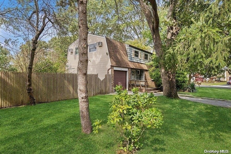 1st image of 18 Corvair Lane