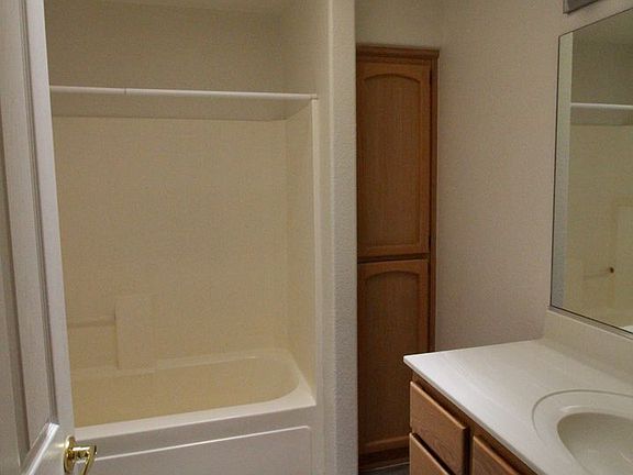 5th image of 10683 E 34th Pl
