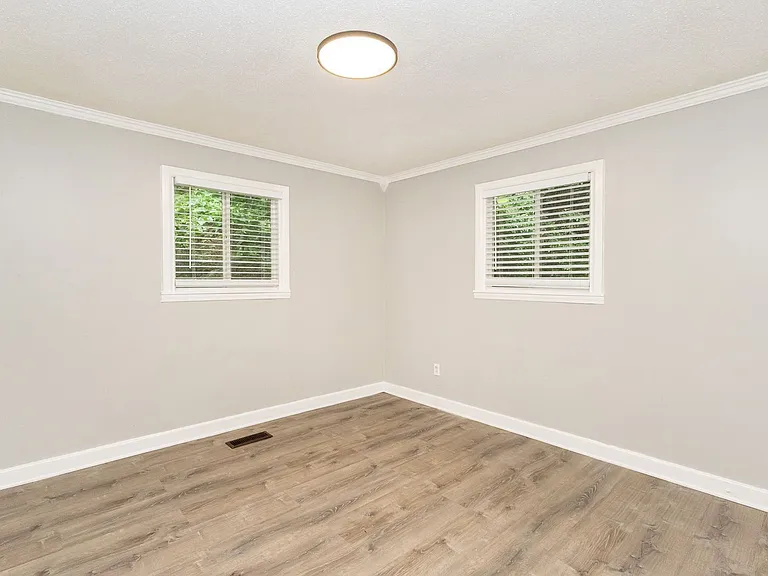 1635 Dogwood Dr — Photo 14