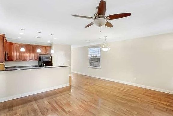 4th image of 2320 6th St