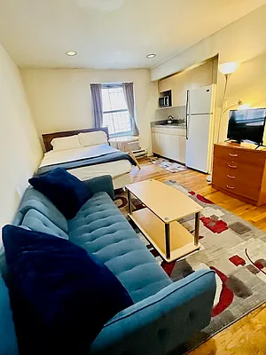 Rented by Compass | media 13