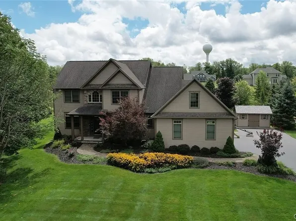 4298 Trout Lily Ln, Manlius, NY 13104