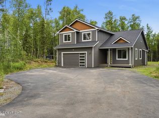 1381 N Meadow Lakes Loop, Wasilla, AK 99623