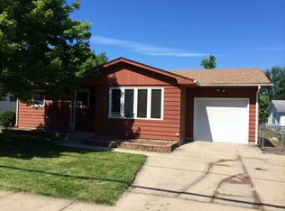 1107 Douglas Ave, Aurora, IL 60505