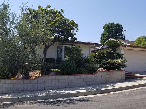 5th image of 1001 Adelante Ave