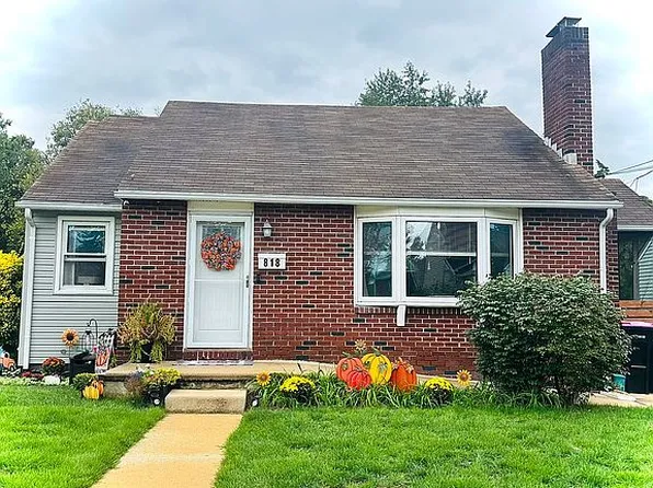 818 Price Ave, Glendora, NJ 08029