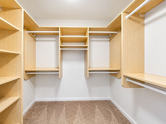 5th image of 100 Pierce St