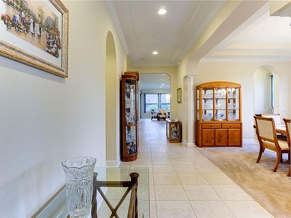 4th image of 4193 Foxhound Dr