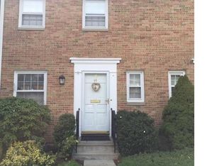 71 Heritage Hill Rd, New Canaan, CT 06840