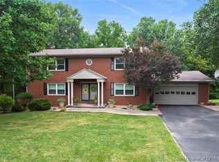 2046 Ridgewood Dr, Madison, IN 47250