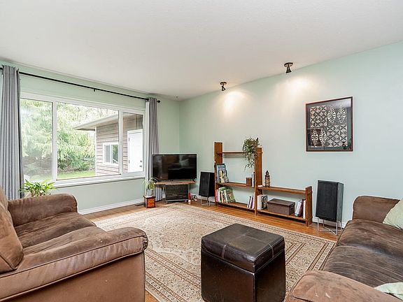 5th image of 49163 Bell Acres Rd