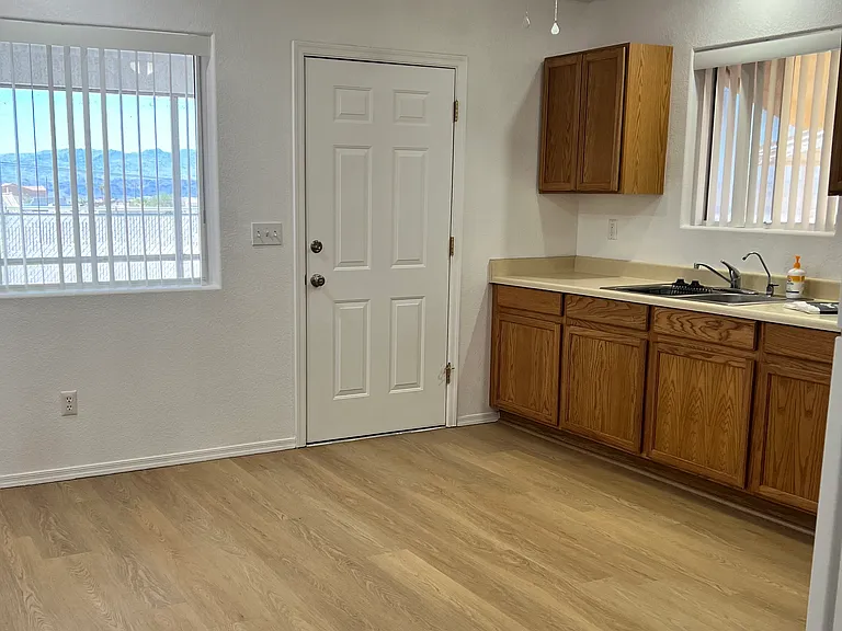 Kitchen cabinets & sink