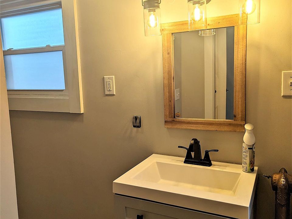 10 Western Ave Augusta ME Zillow