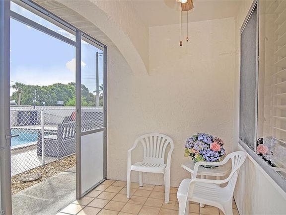 4th image of 1113 Cape Coral Pkwy W APT 102