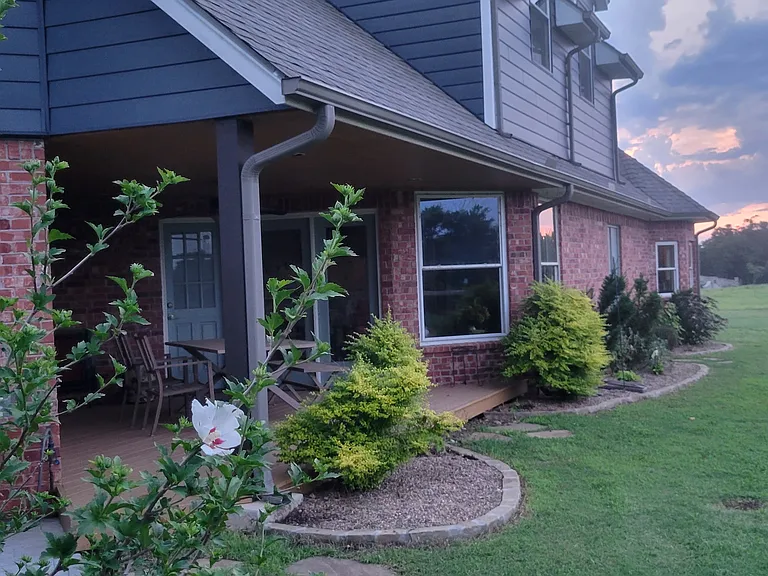 Whispering Oak Rd — Photo 7