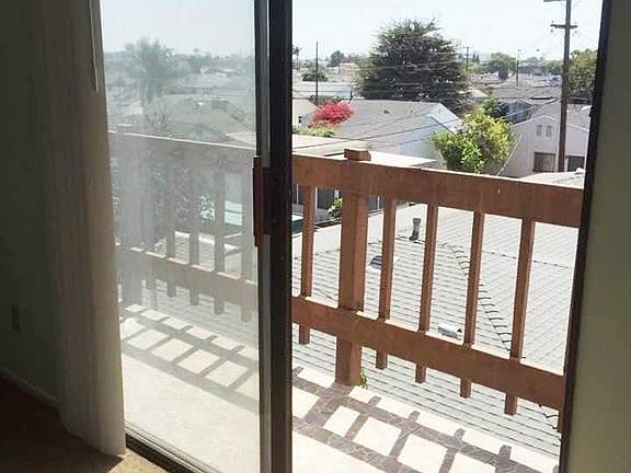 4th image of 15822 S Normandie Ave APT 11