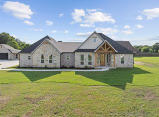 150 Chateau Bnd, Ardmore, OK 73401