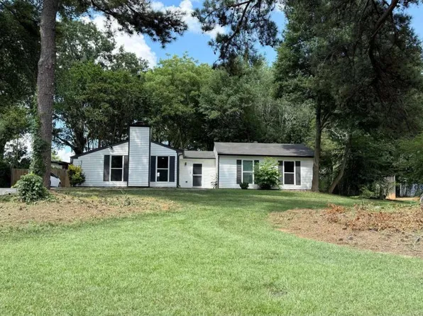 980 Hilltop Ct, Lawrenceville, GA 30045