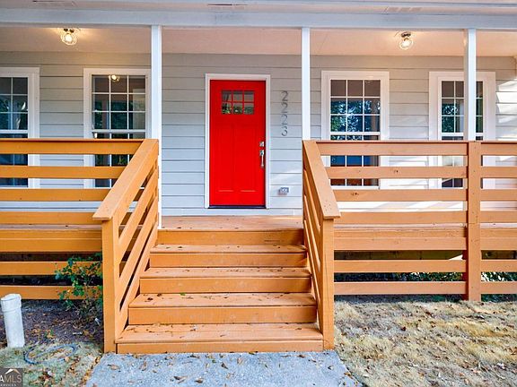 2nd image of 2223 Wingate St SW