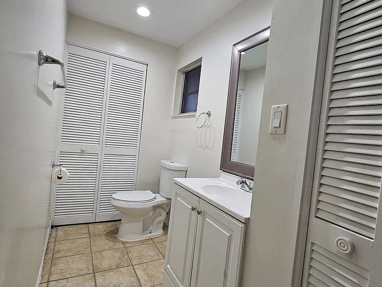 2100 Barker Blvd — Photo 8