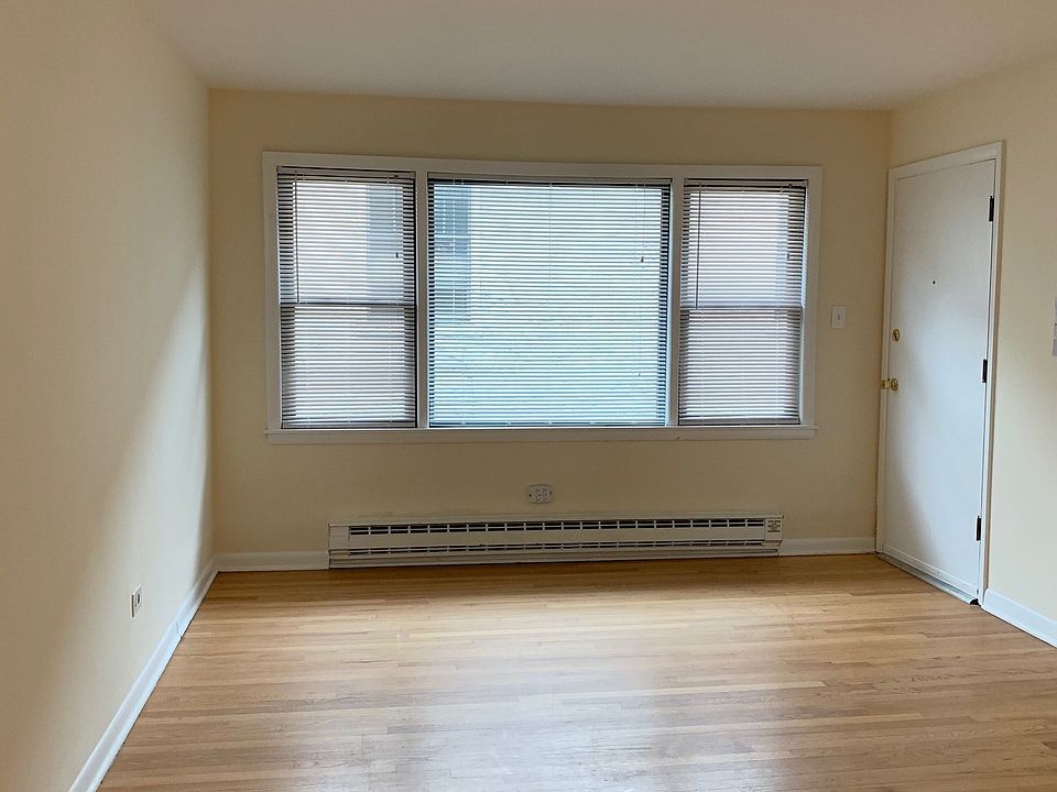 1st image of 1041 S Oak Park Ave #3E