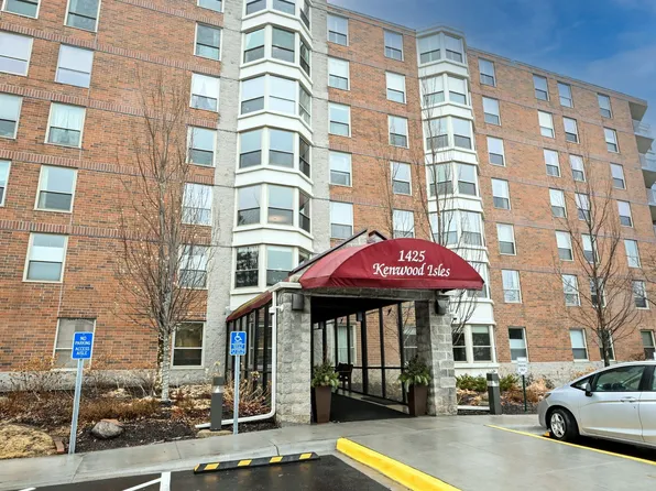 1425 W 28th St APT 406, Minneapolis, MN 55408