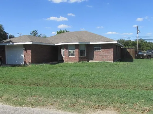 420 S 2nd St, Clyde, TX 79510