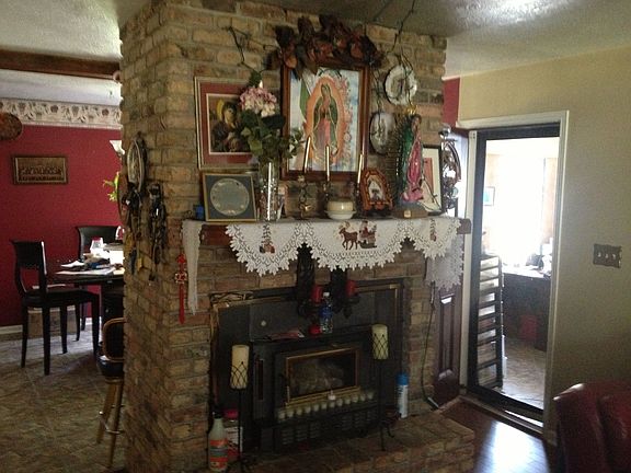 3rd image of 1289 Woodland Trl