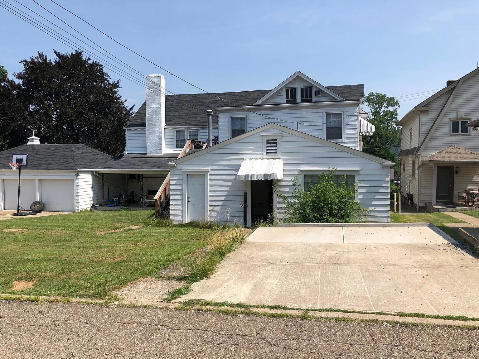 1446 State Avenue - A — Photo 2