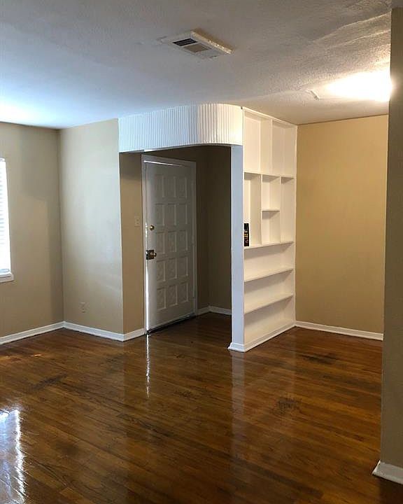 1st image of 10001 Sierra Dr
