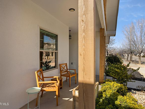 3rd image of 6541 Toivoa Pl