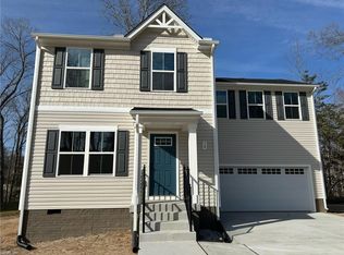 70 Highgate Dr, Hartfield, VA 23071