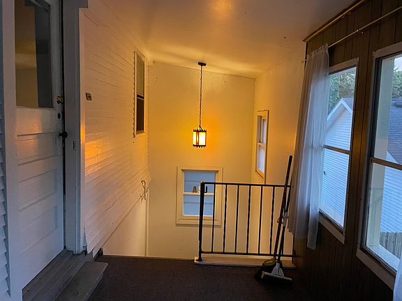 4th image of 234 1/2 Tonti Ave #234-1/2