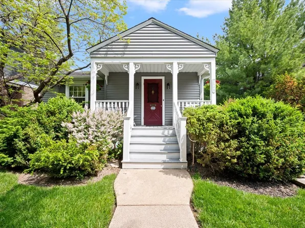 2509 Thayer St, Evanston, IL 60201