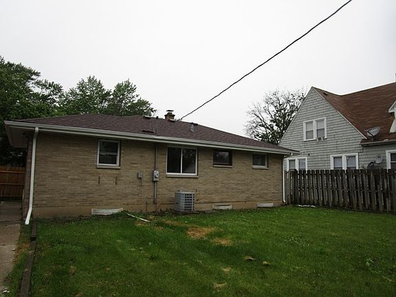 5th image of 1713 Seymour Ave
