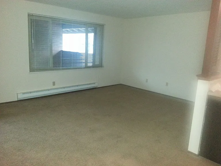 Fairmont Terrace — Photo 18