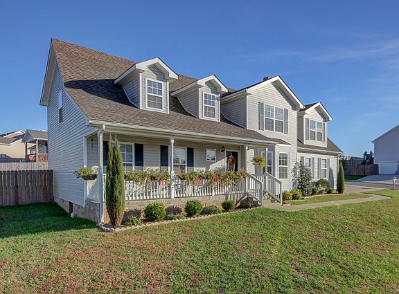 2nd image of 1601 Broad Cir