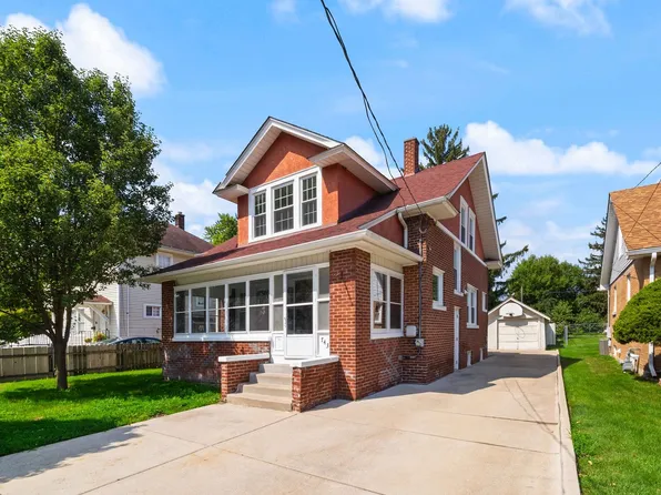 743 Jackson St, Aurora, IL 60505