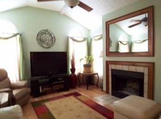 223 Pine Ridge Ct, Bellefontaine, OH