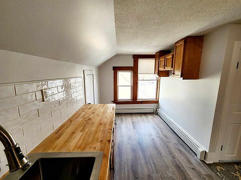 Kitchen Pic #1