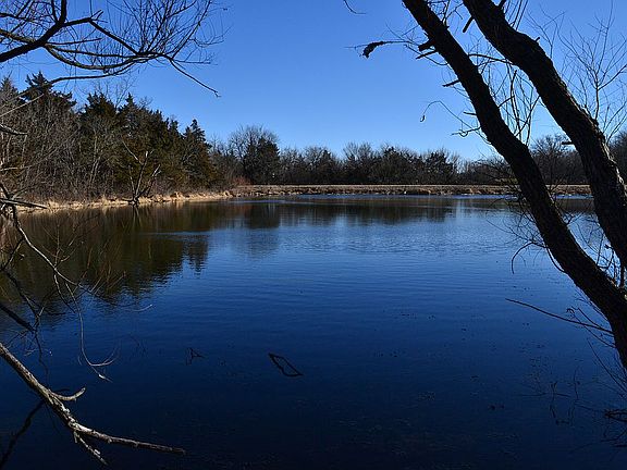 4th image of 85 W Sugar Lake Dr