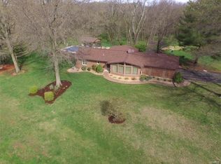 3337 Heavenly Dr, Trenton, IL 62293