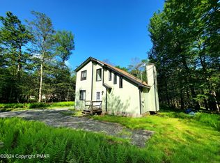 1143 Ridge Dr, Gouldsboro, PA 18424