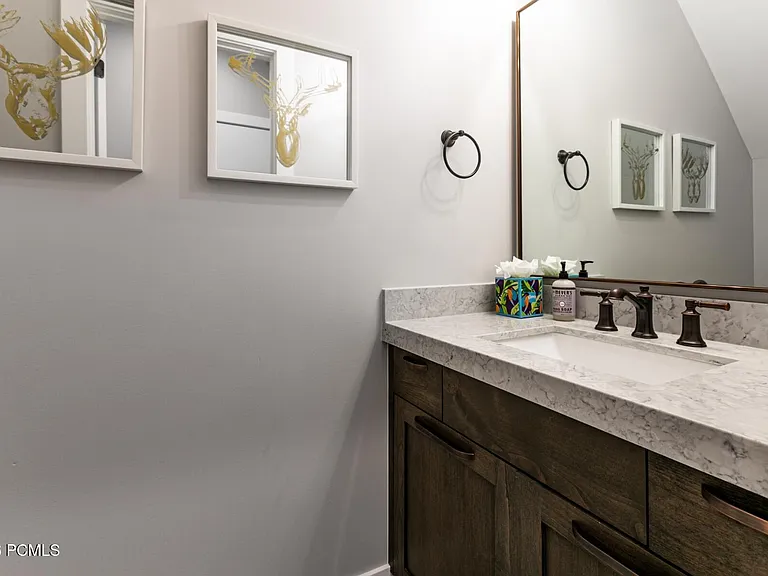 765 E Miner Way — Photo 4