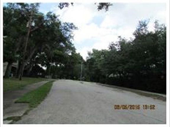 3rd image of 1015 N Pine St