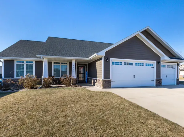6507 N Wilshire Ln, Dubuque, IA 52003