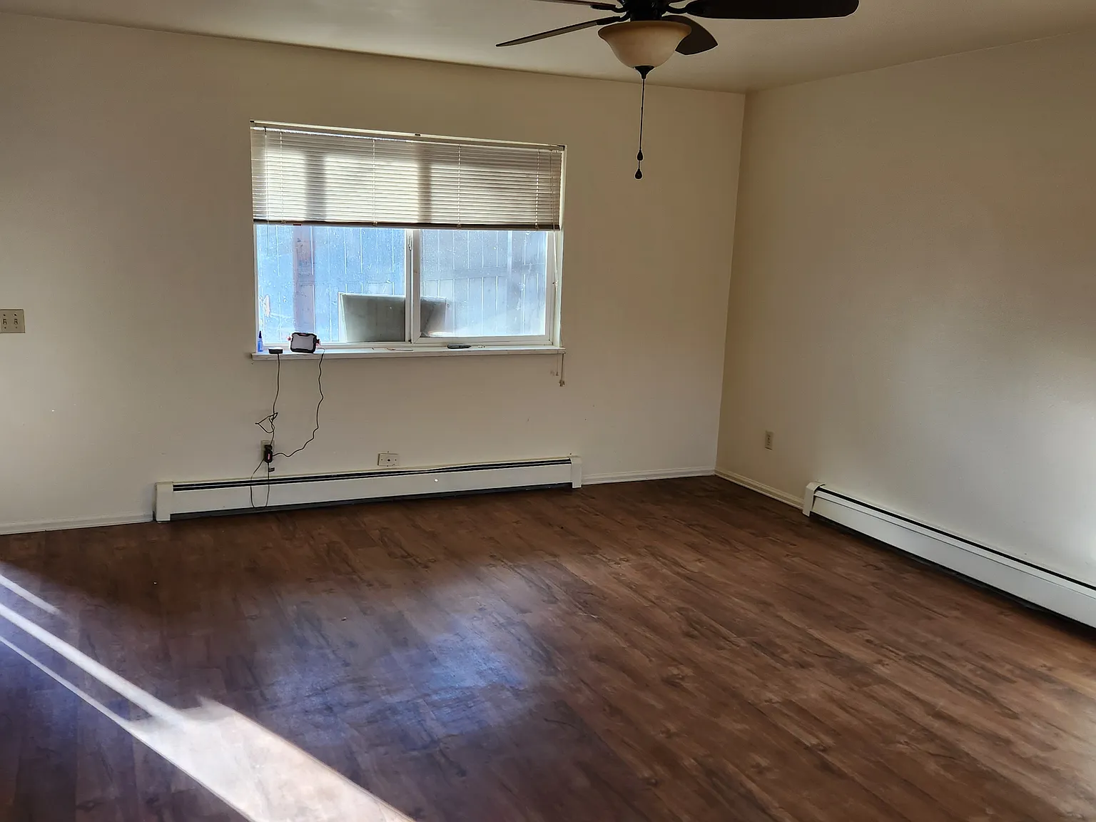 1237 Garfield St — Photo 3