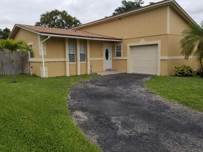 8291 SW 8th St, North Lauderdale, FL, 33068