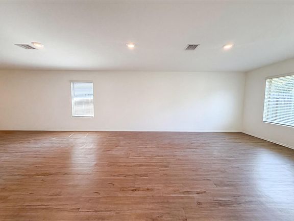 5th image of 24114 Maple Turn Ln