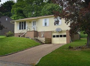 2246 Chapparal Dr, Pittsburgh, PA 15239